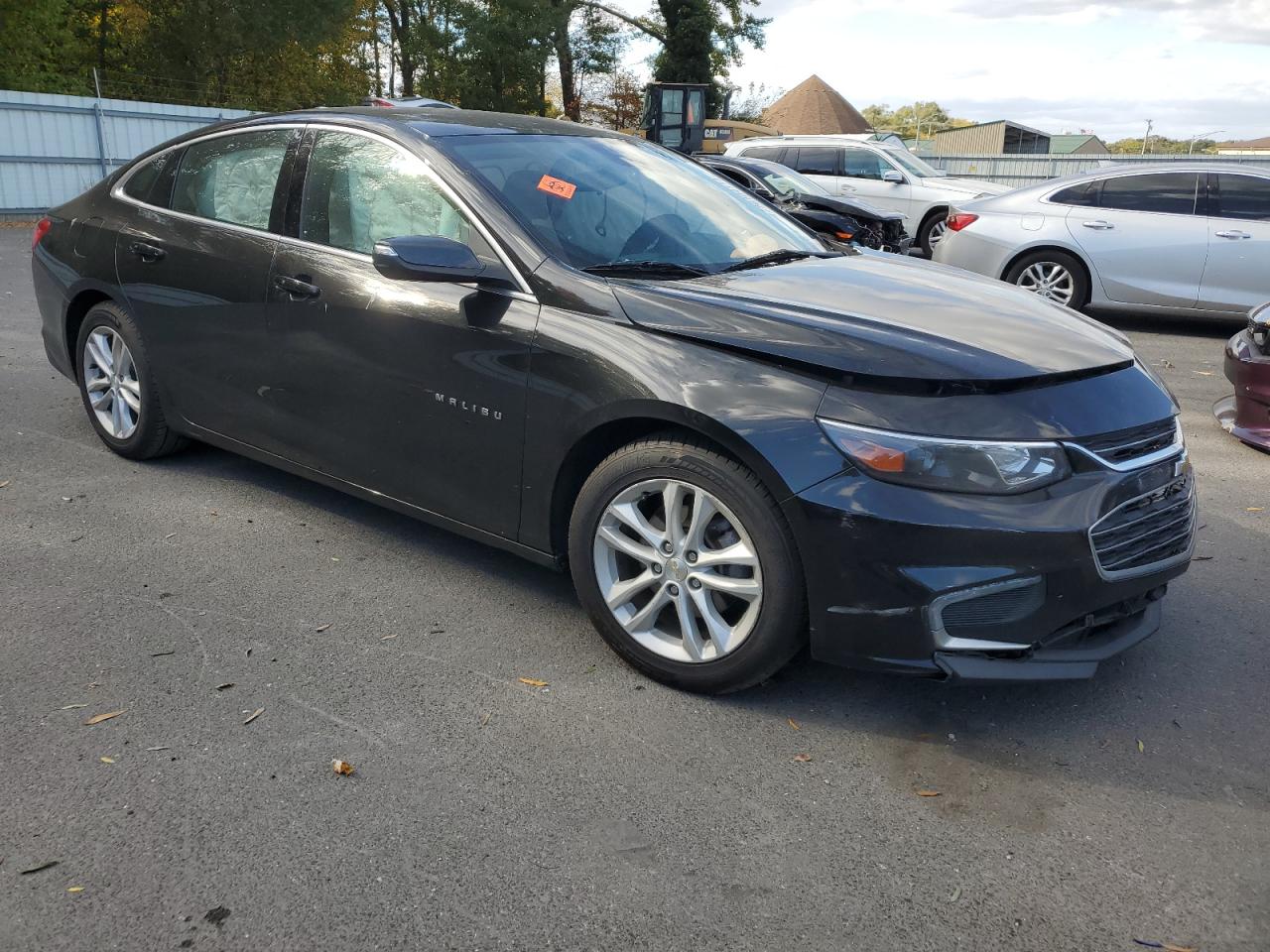 2017 Chevrolet Malibu - Image 4