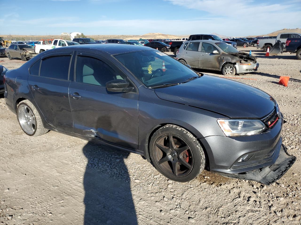 2016 Volkswagen Jetta - Image 4