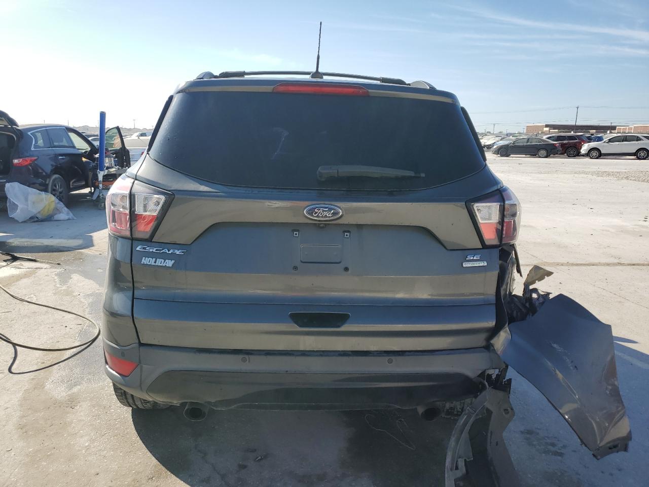 2017 Ford Escape Se VIN: 1FMCU0G97HUD42373 Lot: 77981694