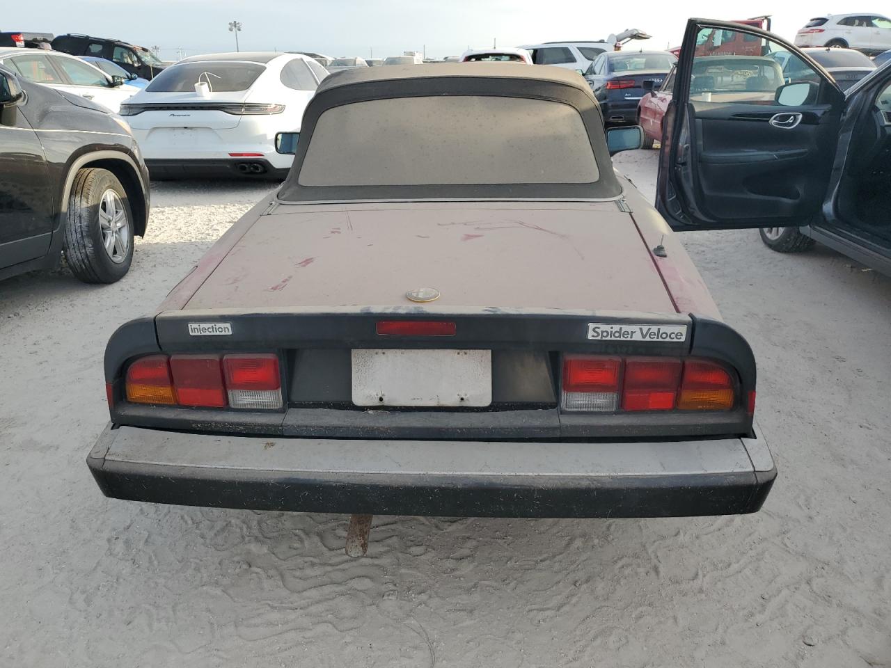 1990 Alfa Romeo Spider - Image 6
