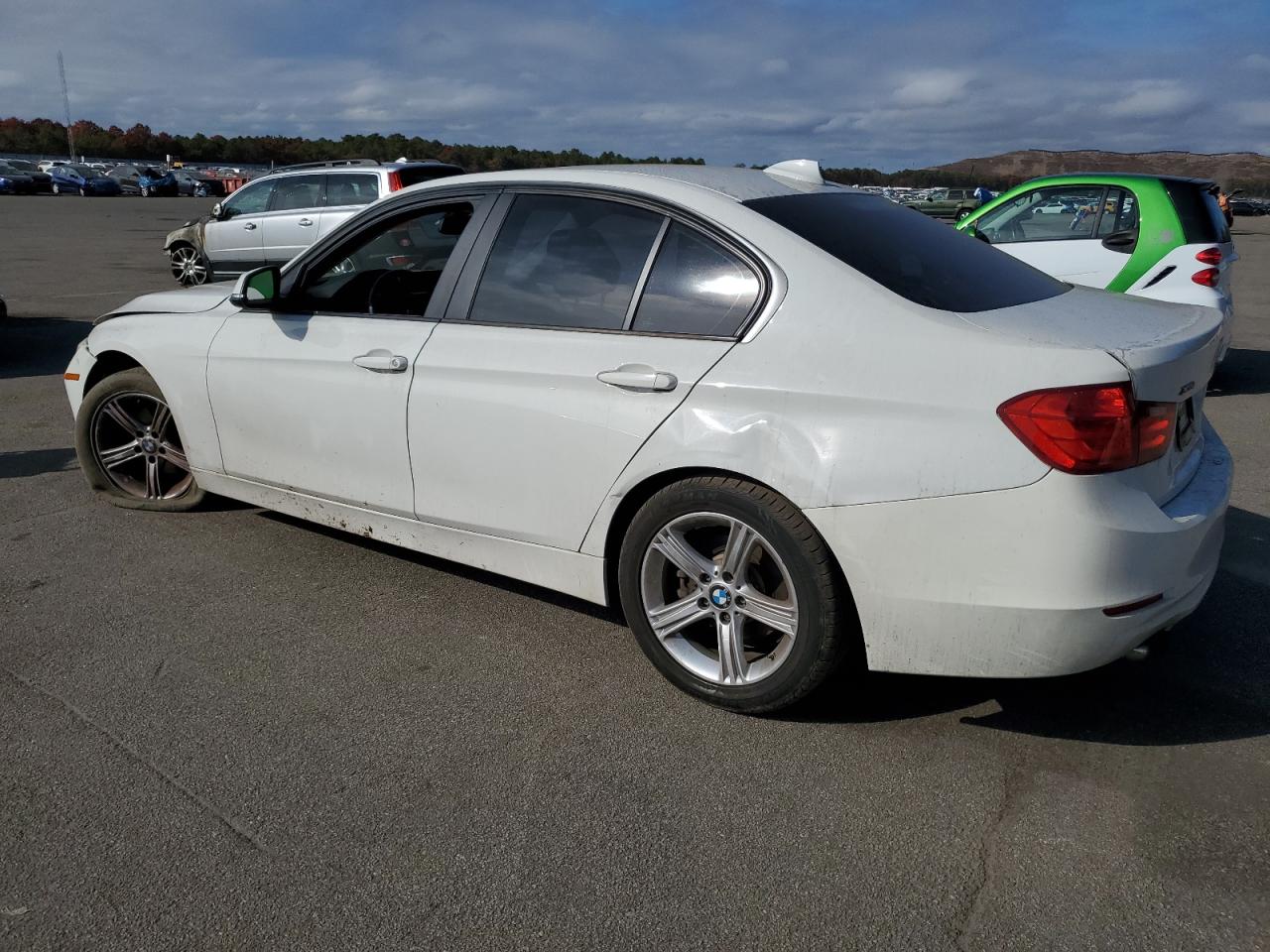 VIN WBA3B5C5XDF591689 2013 BMW 3 SERIES no.2