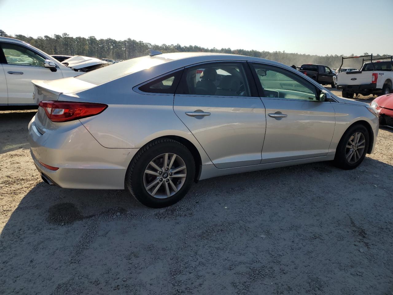 2016 Hyundai Sonata - Image 3