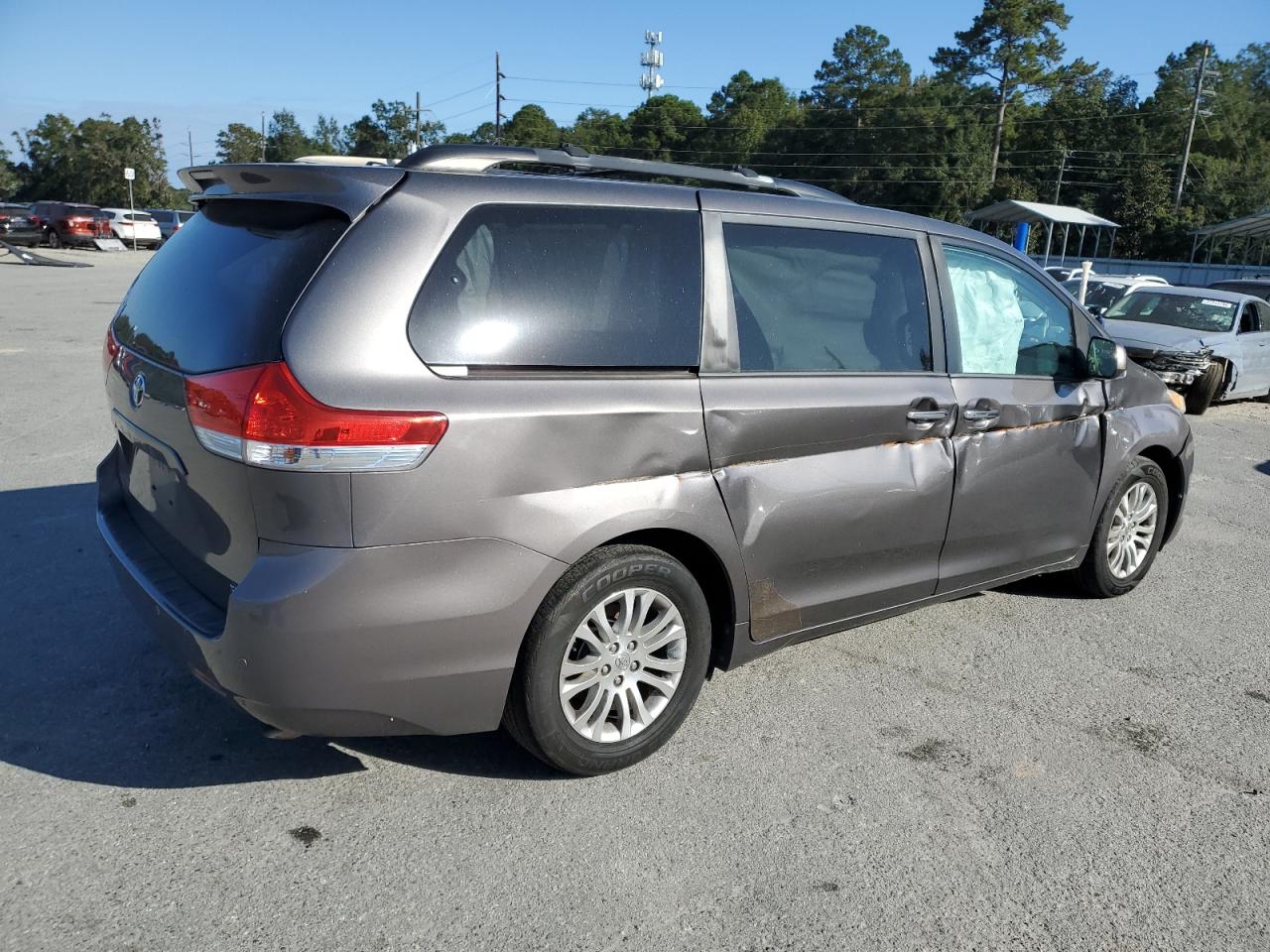 2014 Toyota Sienna Xle VIN: 5TDYK3DC1ES442793 Lot: 76886044