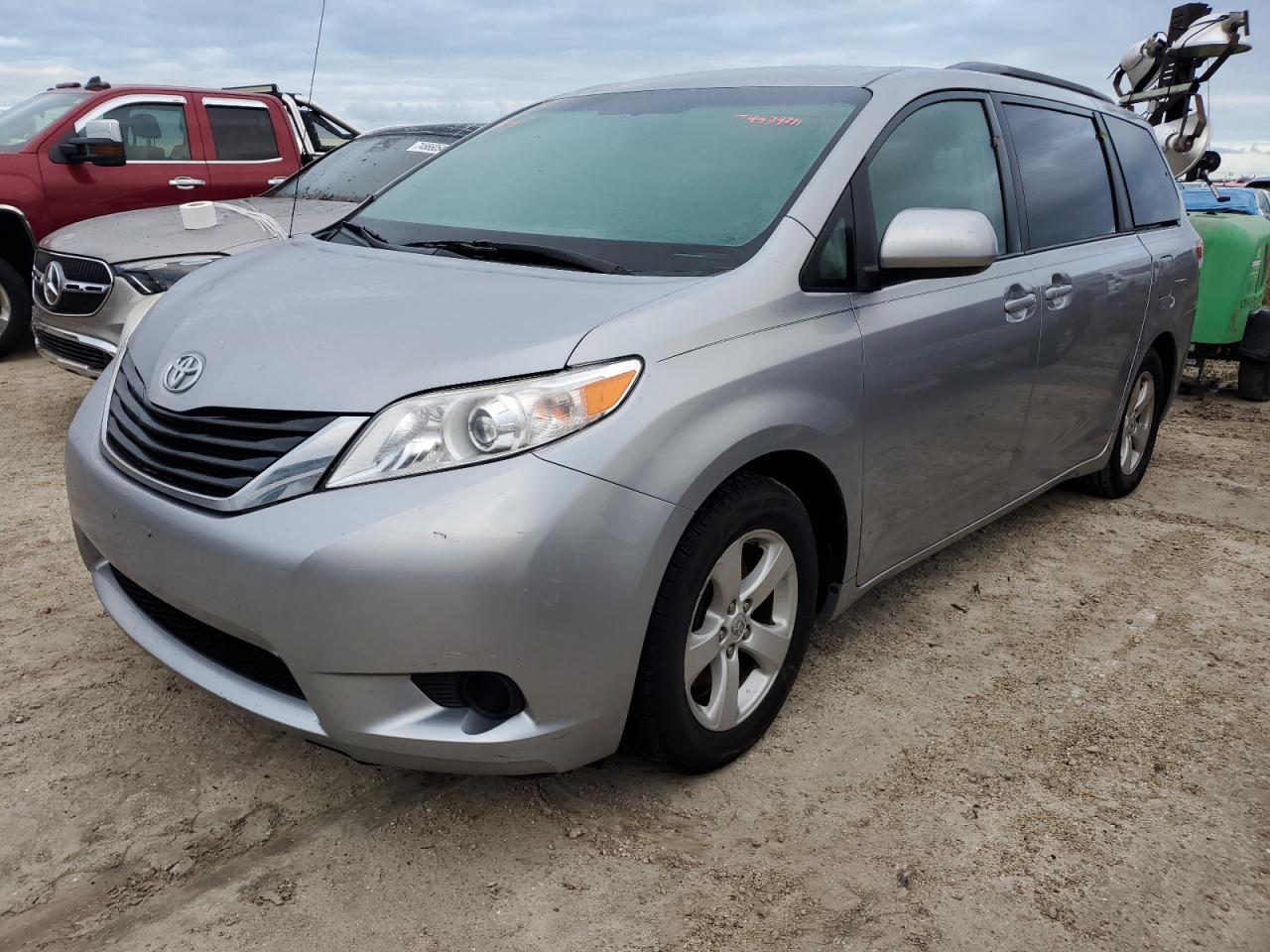 2012 Toyota Sienna Le VIN: 5TDKK3DC8CS277540 Lot: 74539874