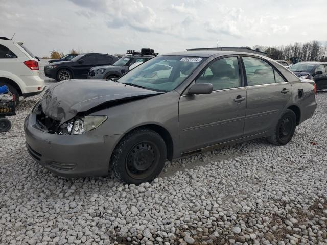 2002 Toyota Camry Le იყიდება Wayland-ში, MI - Front End