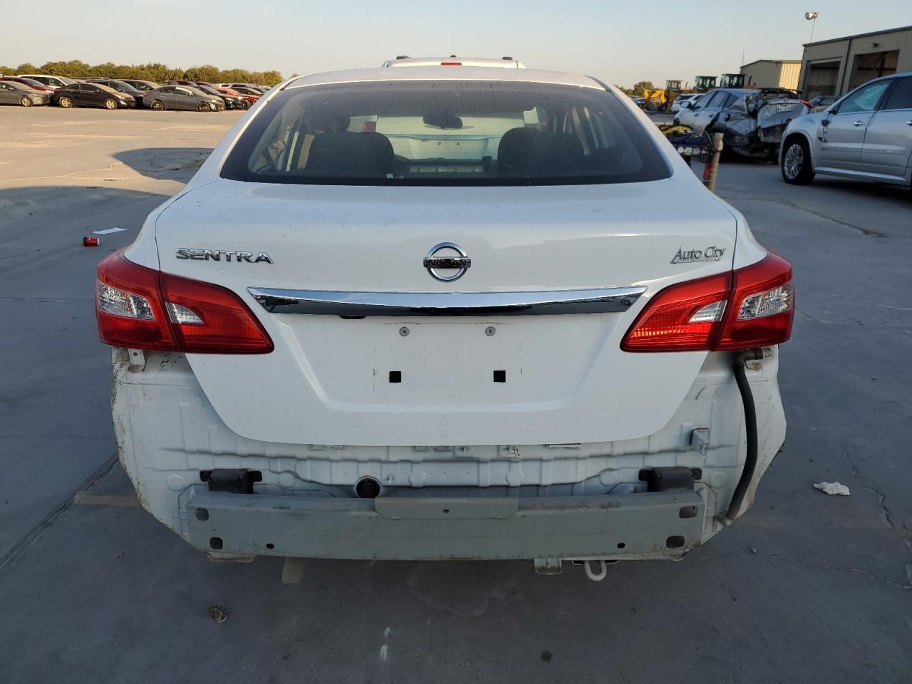 2019 Nissan Sentra - Image 12