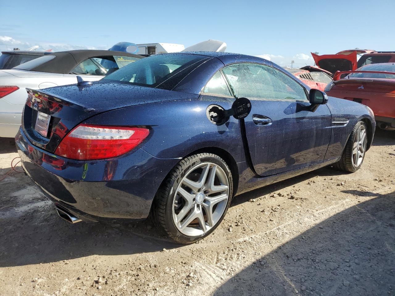 VIN WDDPK4HA0FF104707 2015 MERCEDES-BENZ SLK-CLASS no.3