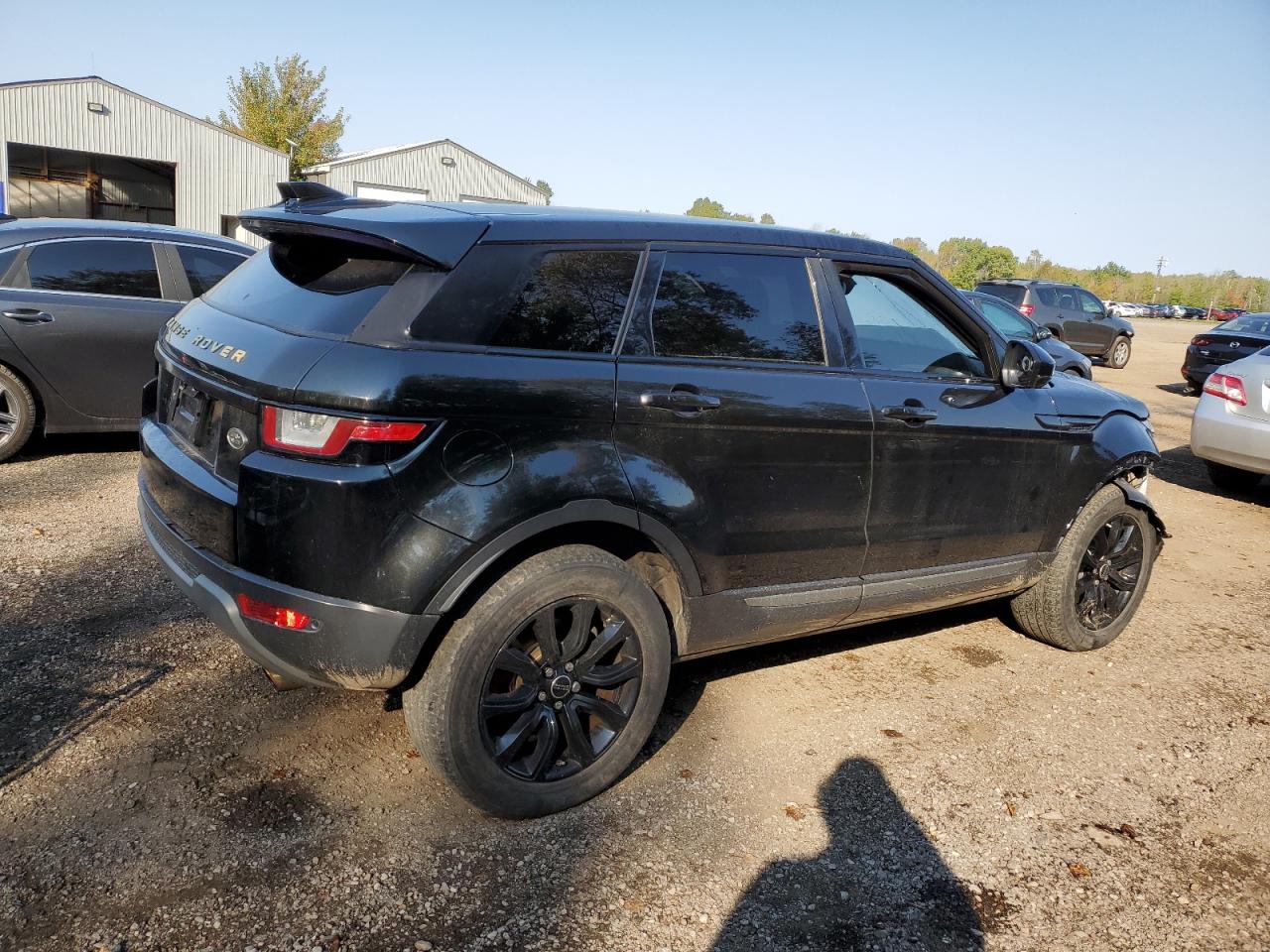2017 Land Rover Range Rover - Image 3