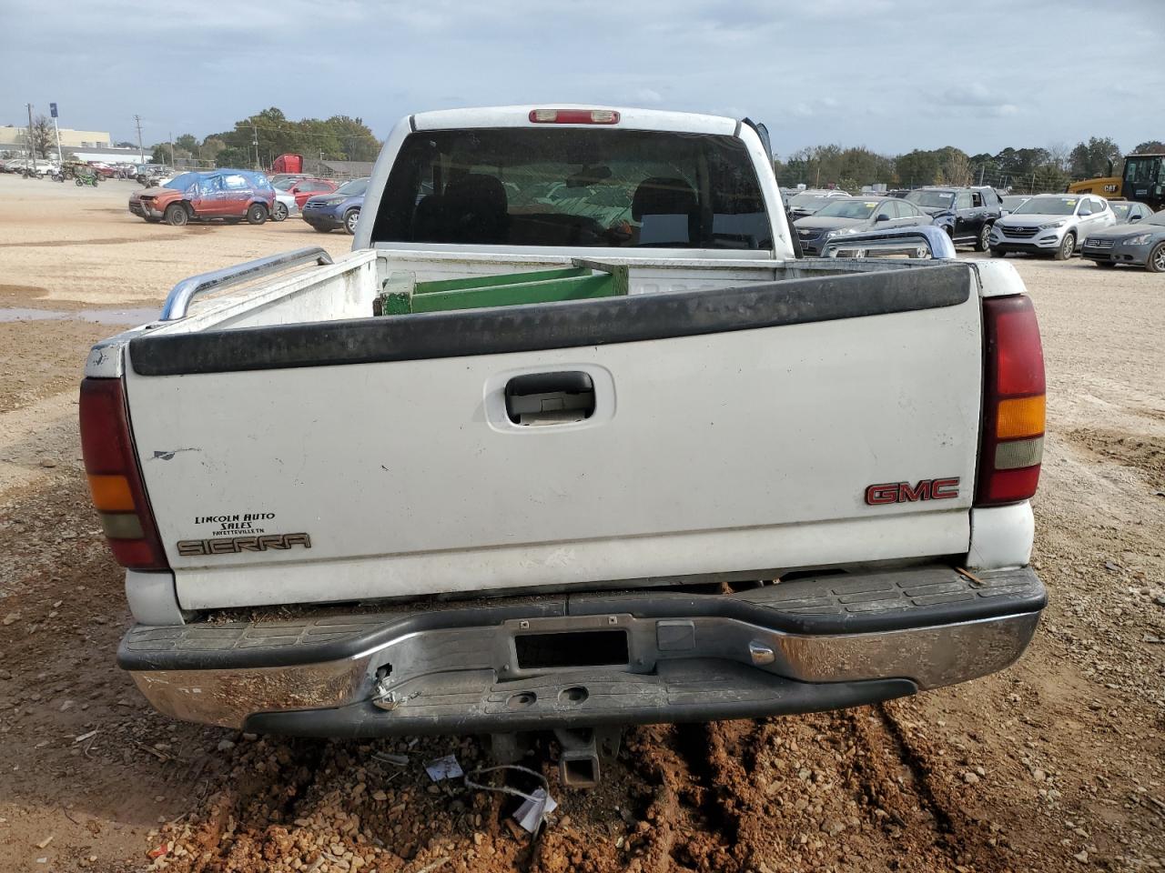 2001 GMC New Sierra C1500 VIN: 2GTEC19T211304937 Lot: 77682444