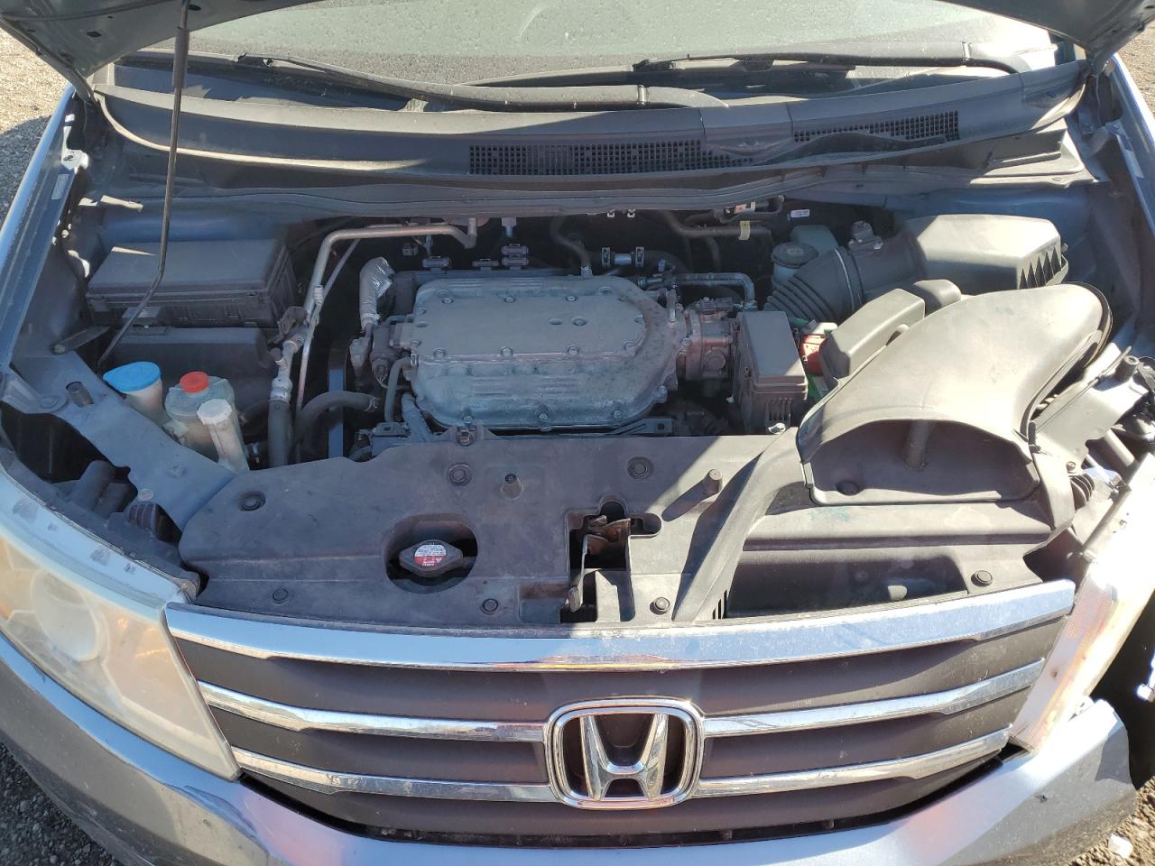 2011 Honda Odyssey - Image 12