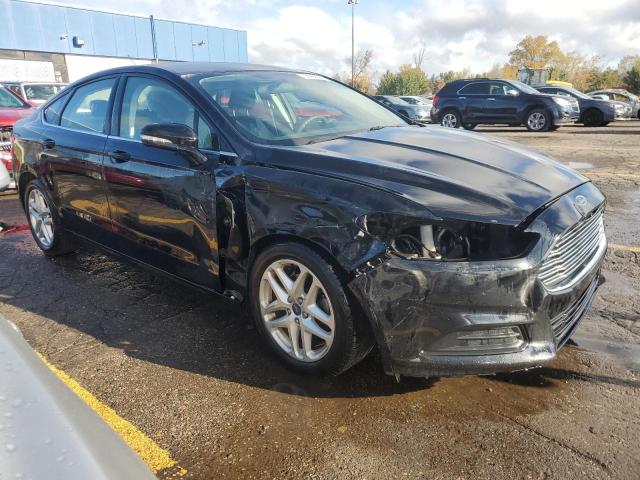  FORD FUSION 2016 Czarny