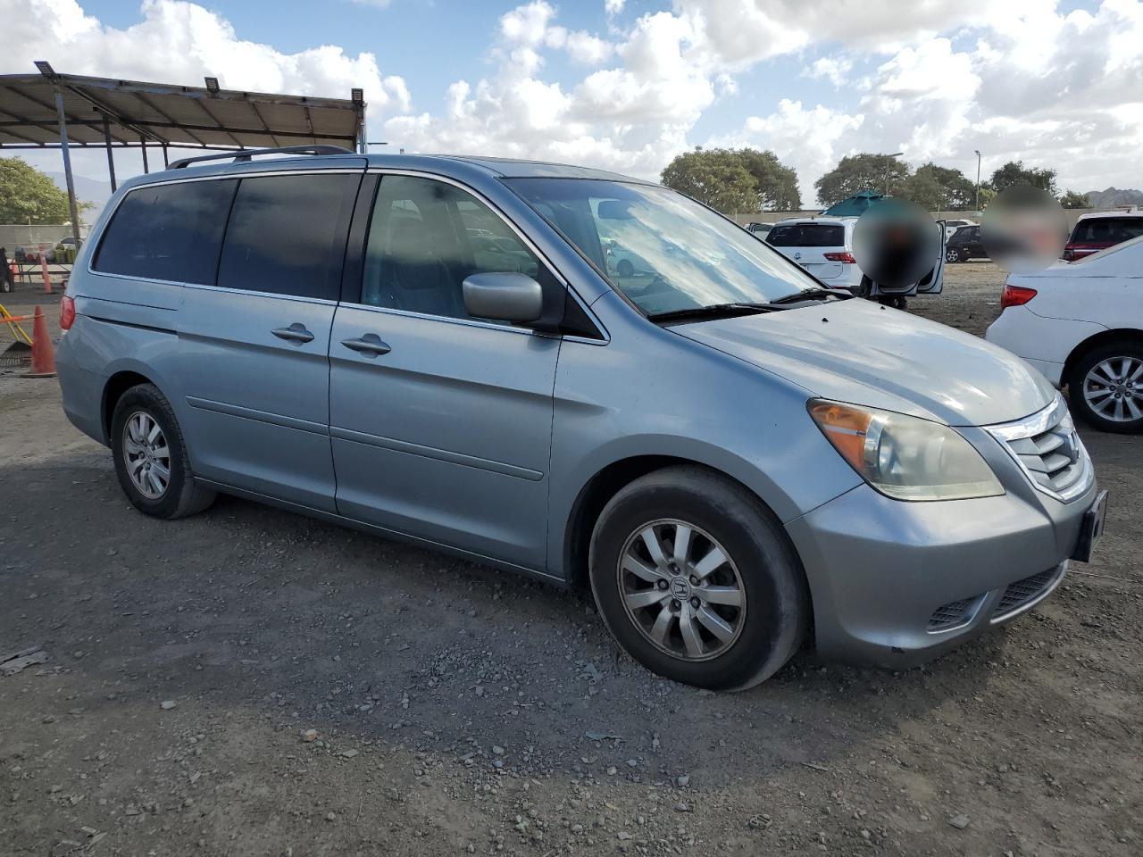 2010 Honda Odyssey - Image 4