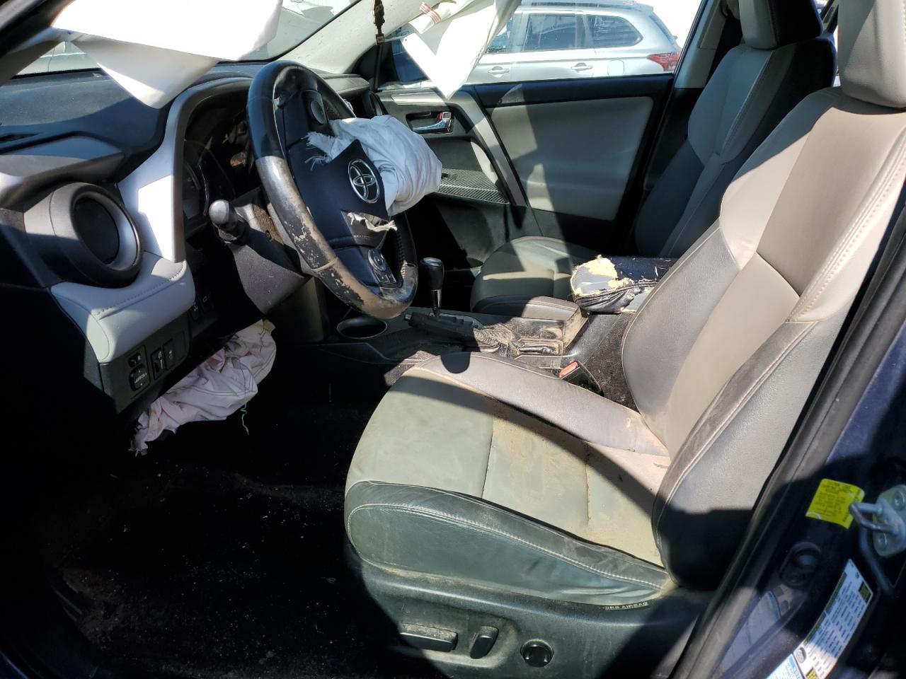 2014 Toyota RAV 4 - Image 7