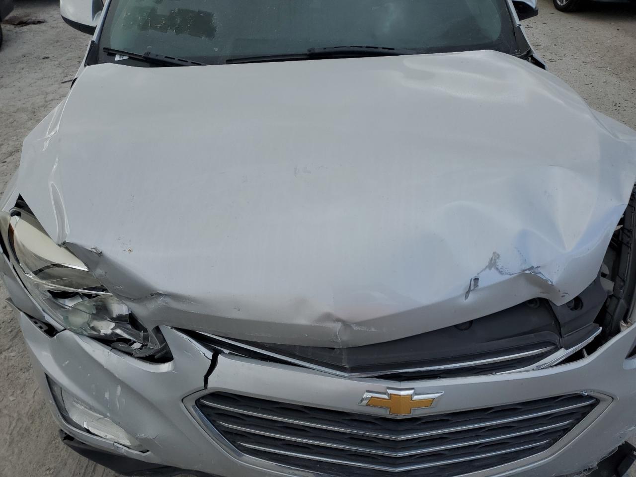 2017 Chevrolet Equinox - Image 12