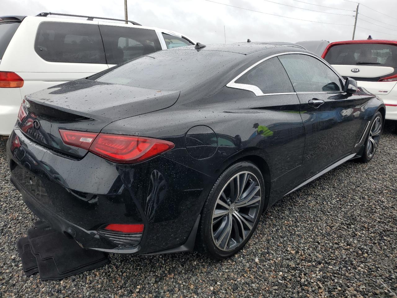 2018 Infiniti Q60 - Image 3