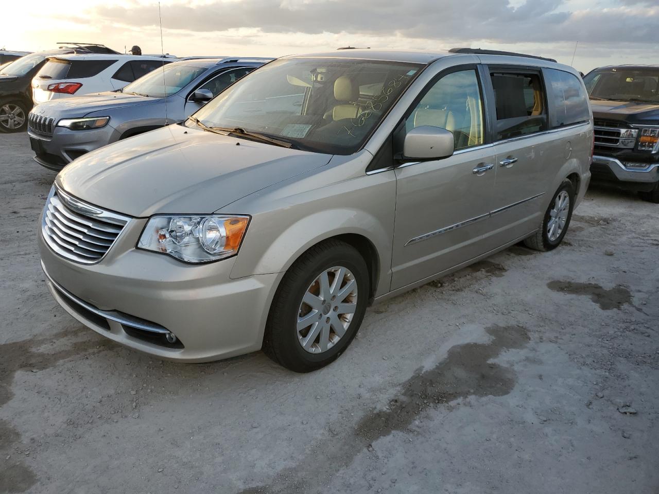 2016 CHRYSLER MINIVAN