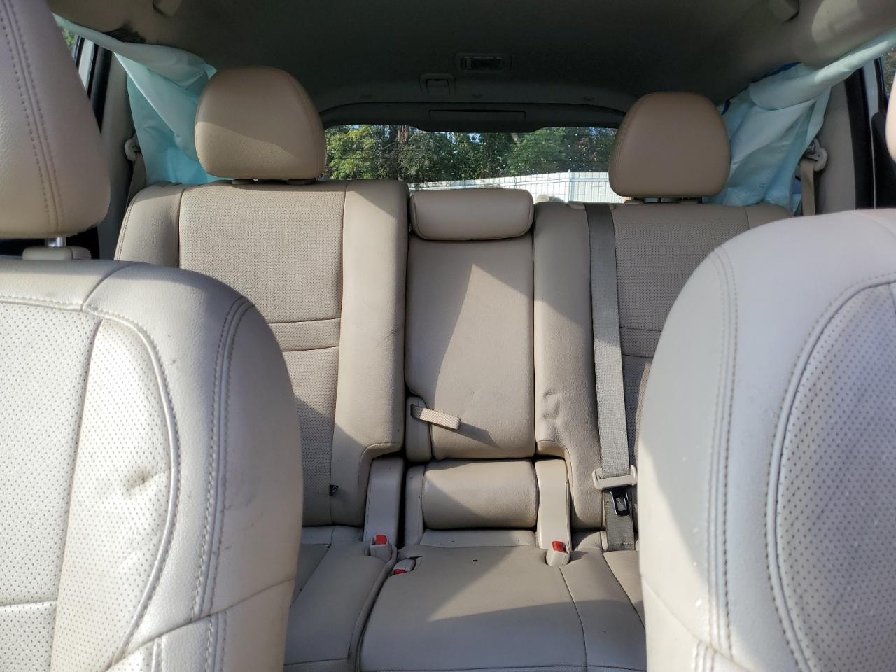 2017 Nissan Rogue - Image 10