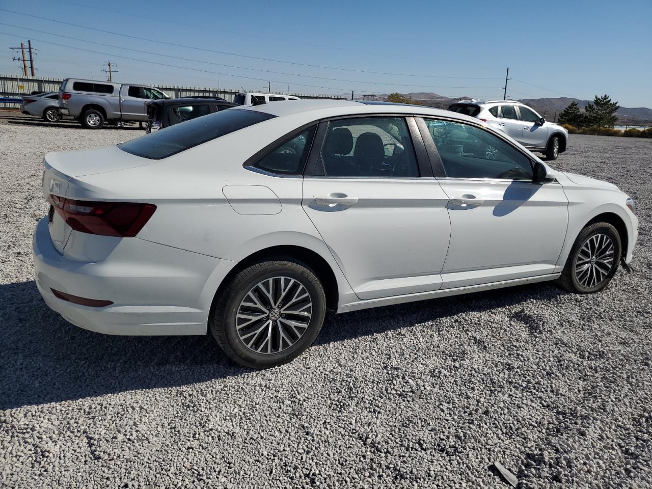 2021 Volkswagen Jetta - Image 3
