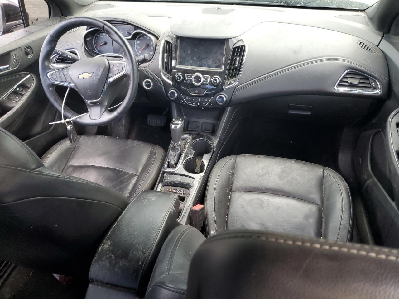 2018 Chevrolet Cruze - Image 8