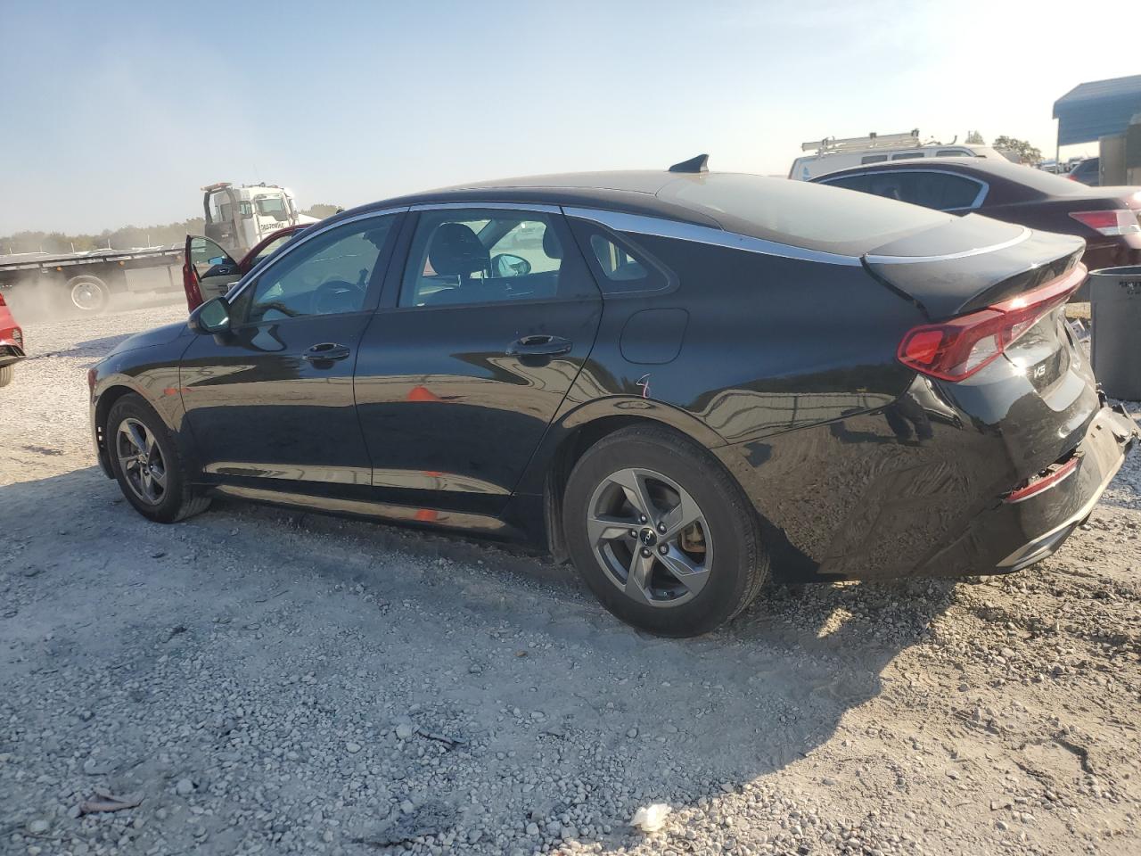 2023 Kia K5 - Image 2