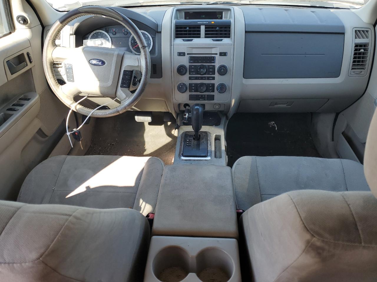2010 Ford Escape - Image 8