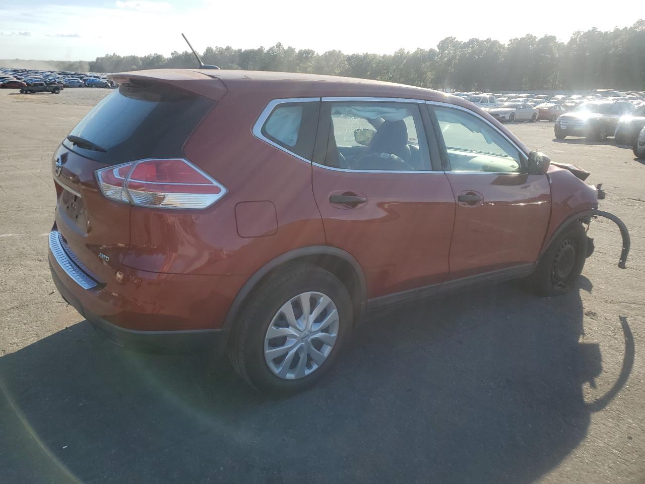 2016 Nissan Rogue - Image 3
