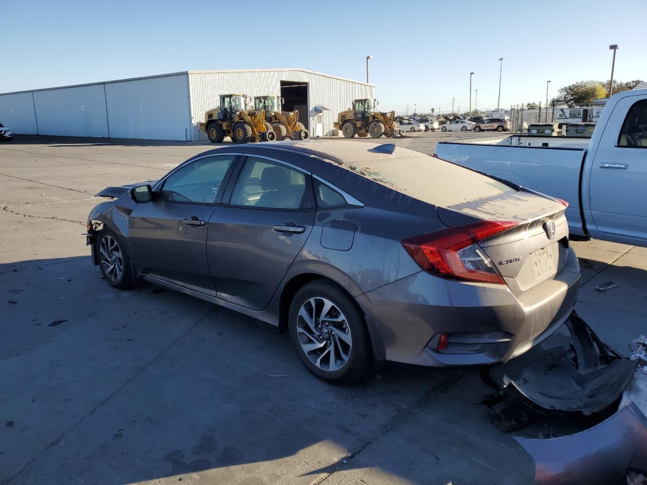 VIN 2HGFC2F70JH536804 2018 HONDA CIVIC no.2