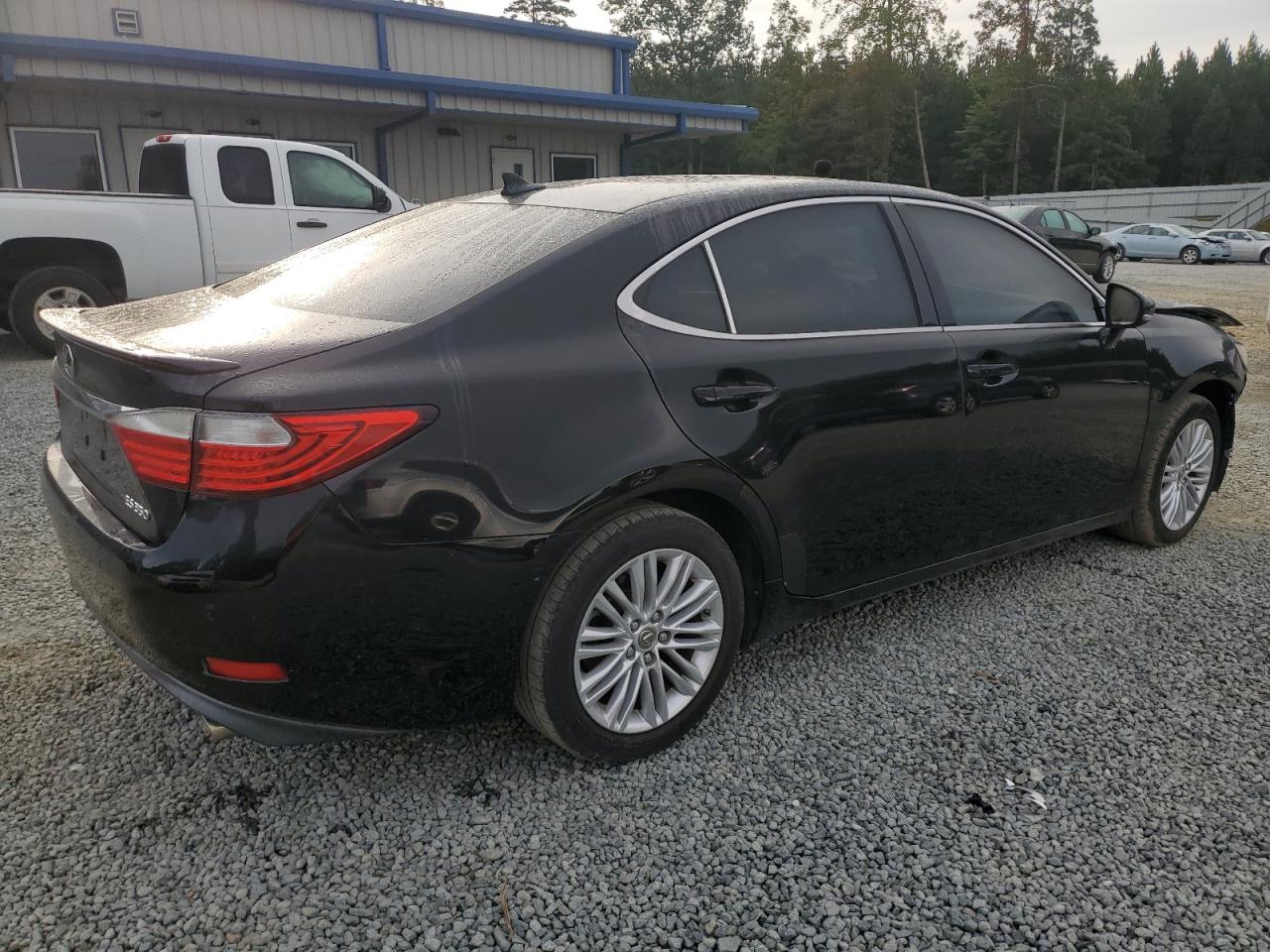 2013 Lexus ES - Image 3