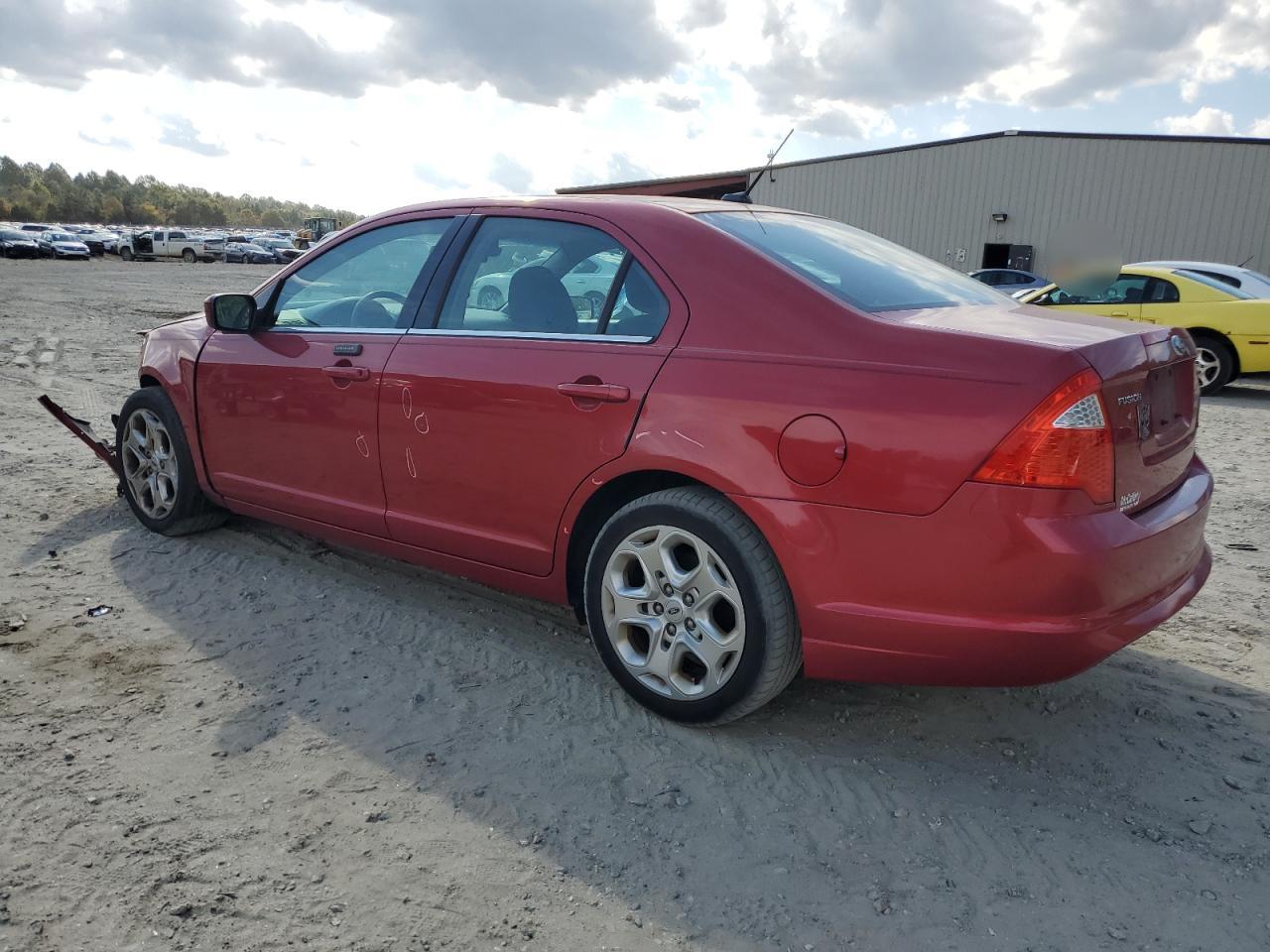 2010 Ford Fusion - Image 2