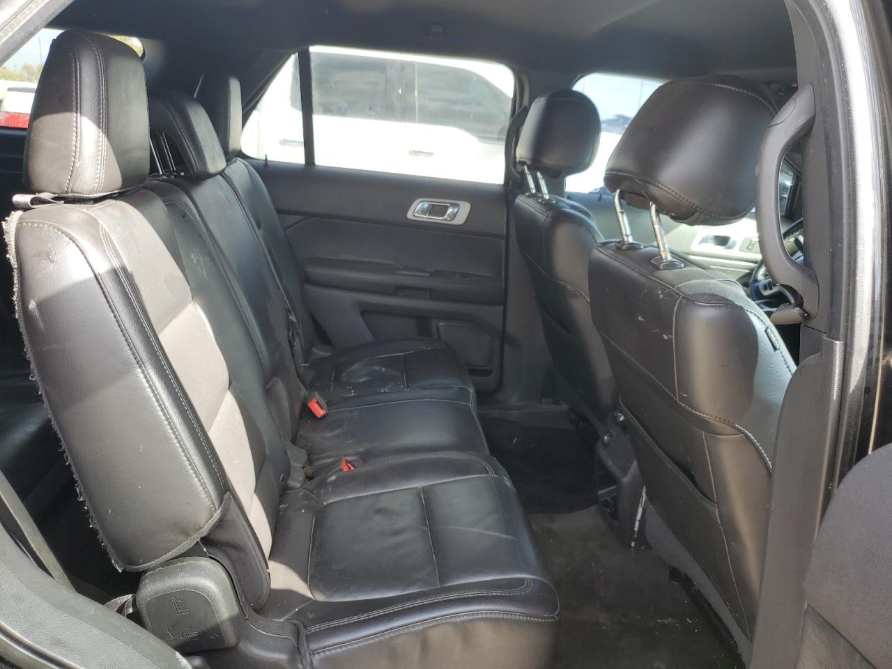 2013 Ford Explorer - Image 11