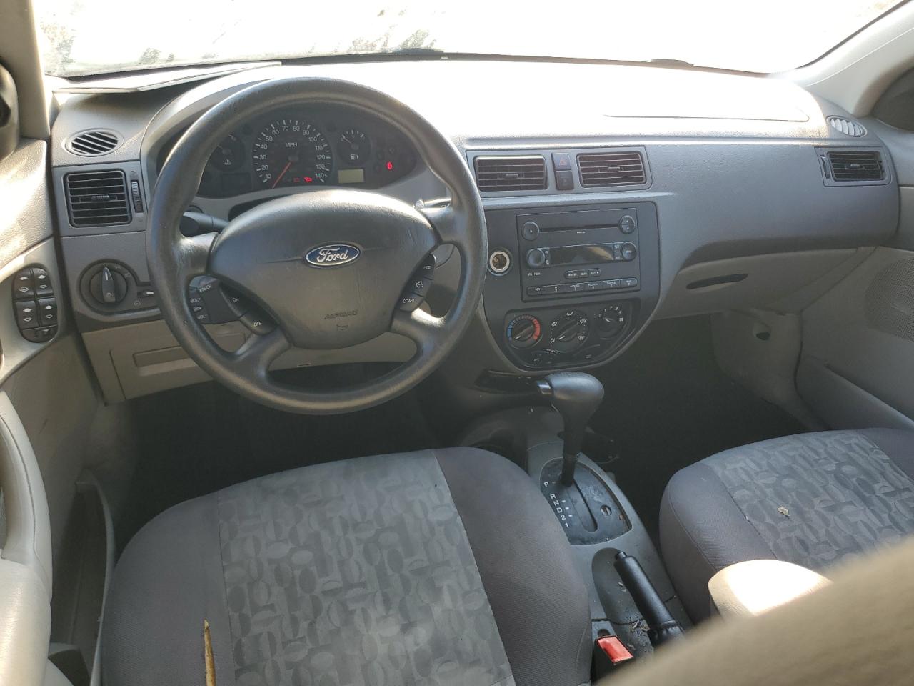 2005 Ford Focus - Image 8