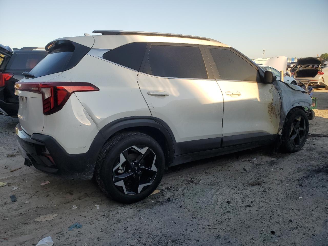 2024 Kia Seltos - Image 3