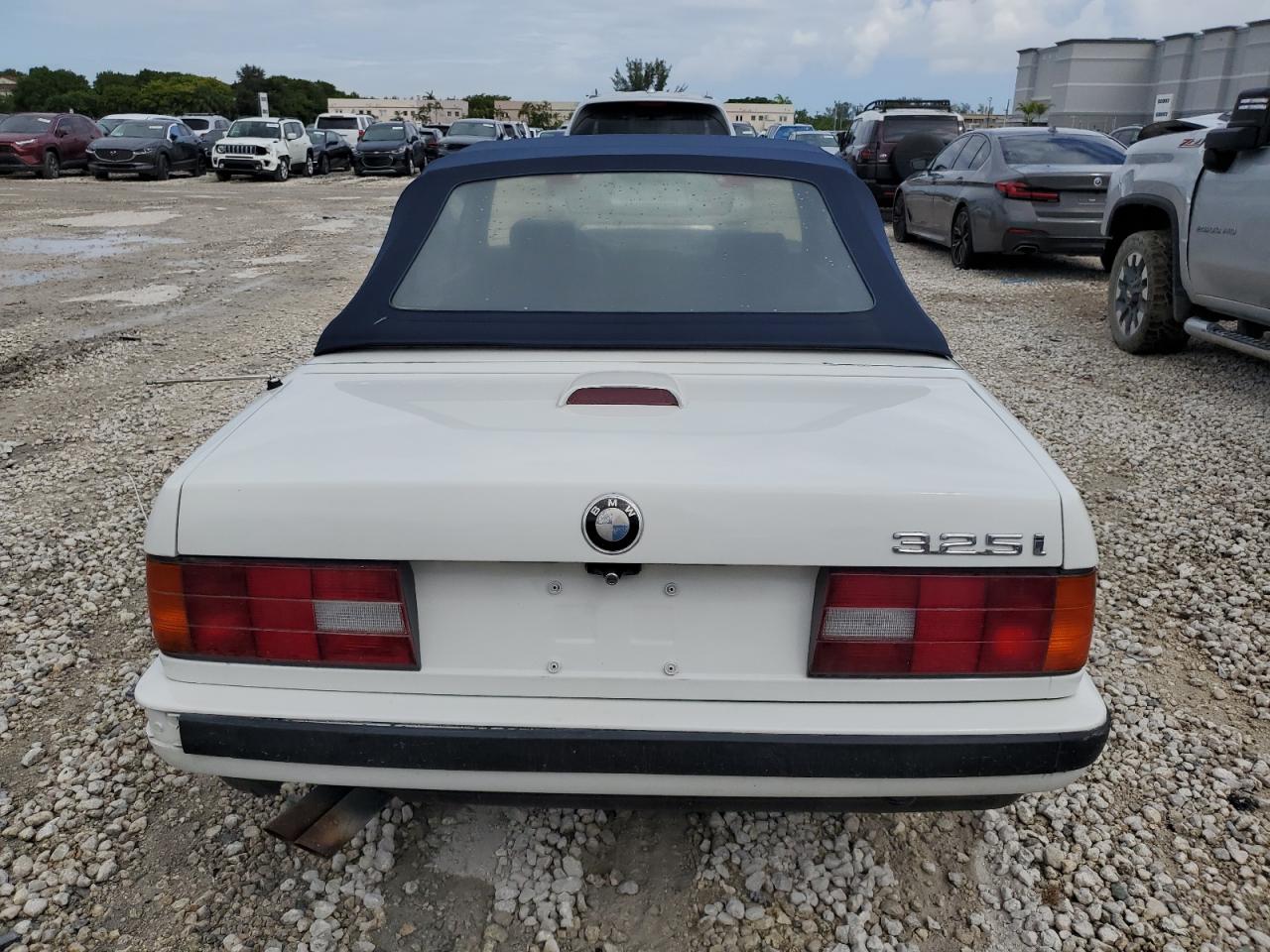 WBABB2317NEC29787 1992 BMW 325 Ic Automatic