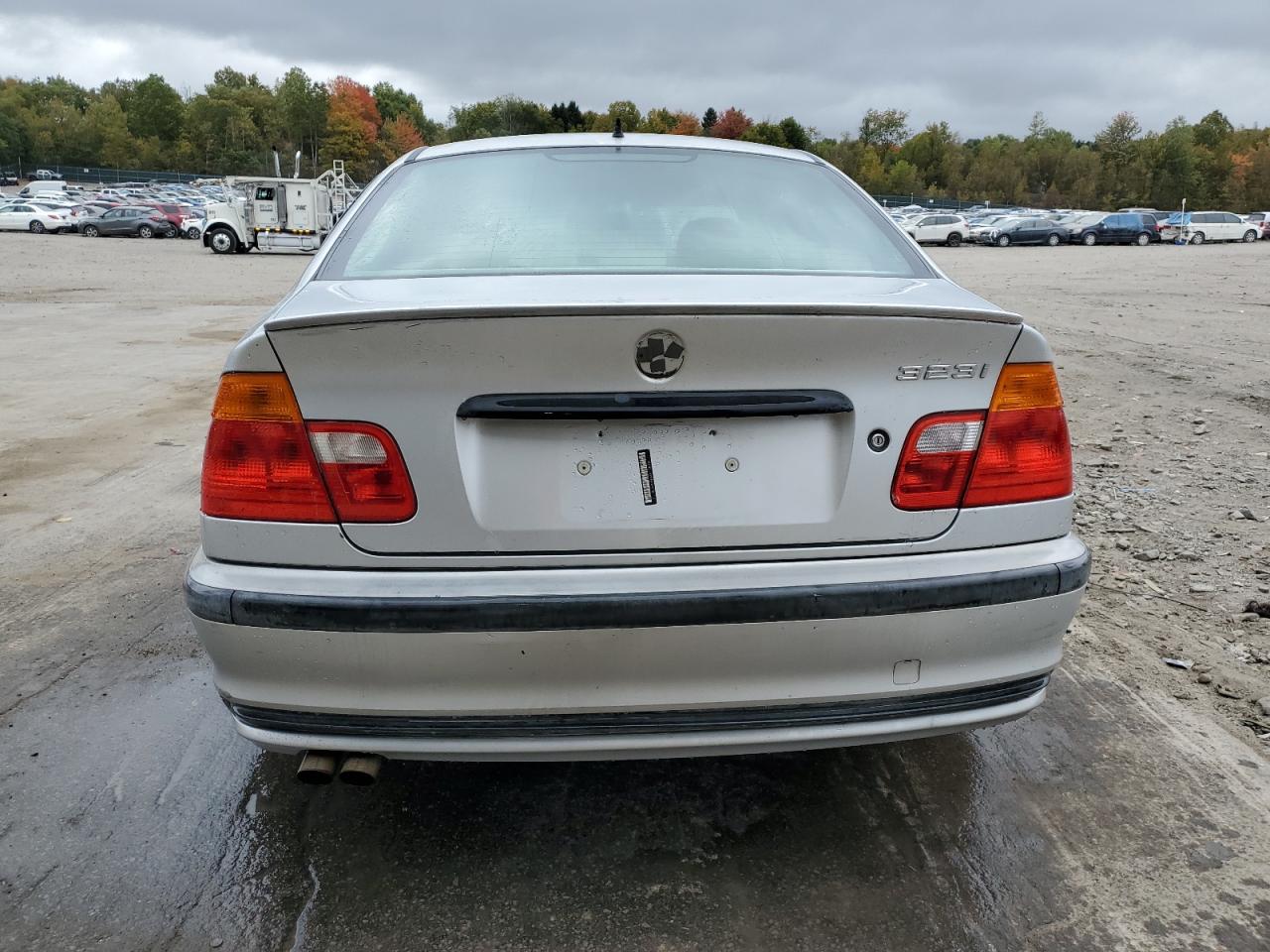 WBAAM3344YCA87226 2000 BMW 323 I