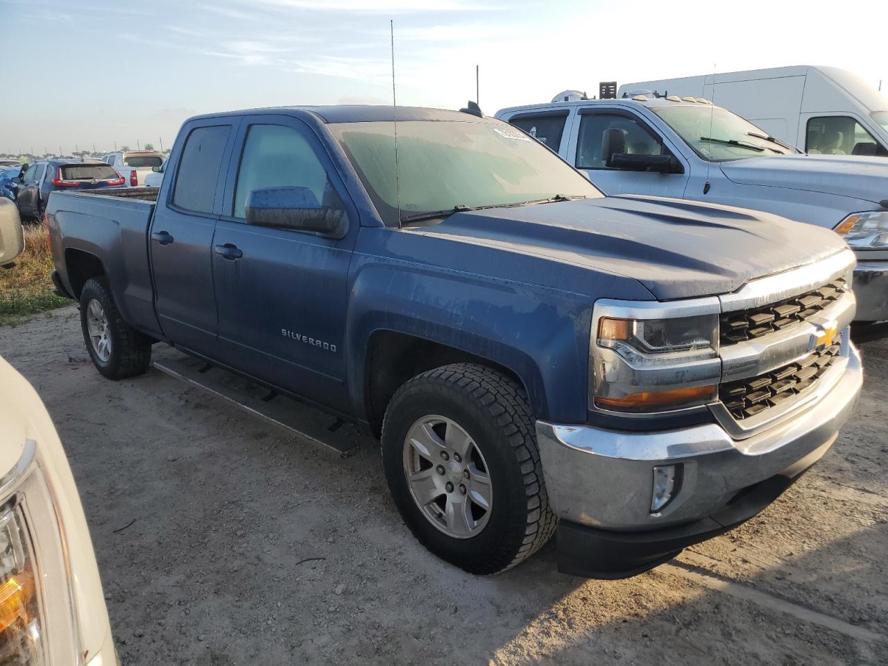 2017 Chevrolet Silverado - Image 4