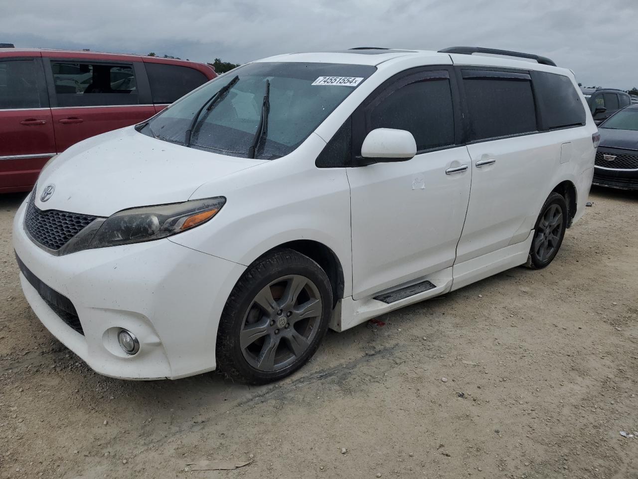 2017 TOYOTA SIENNA