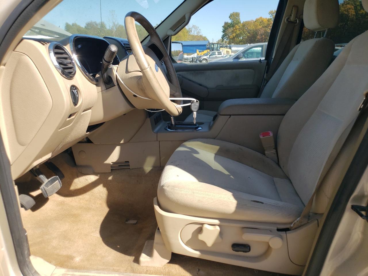 2007 Ford Explorer Xlt VIN: 1FMEU73887UB51154 Lot: 76974224