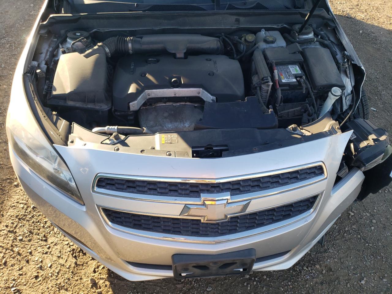 2013 Chevrolet Malibu - Image 13