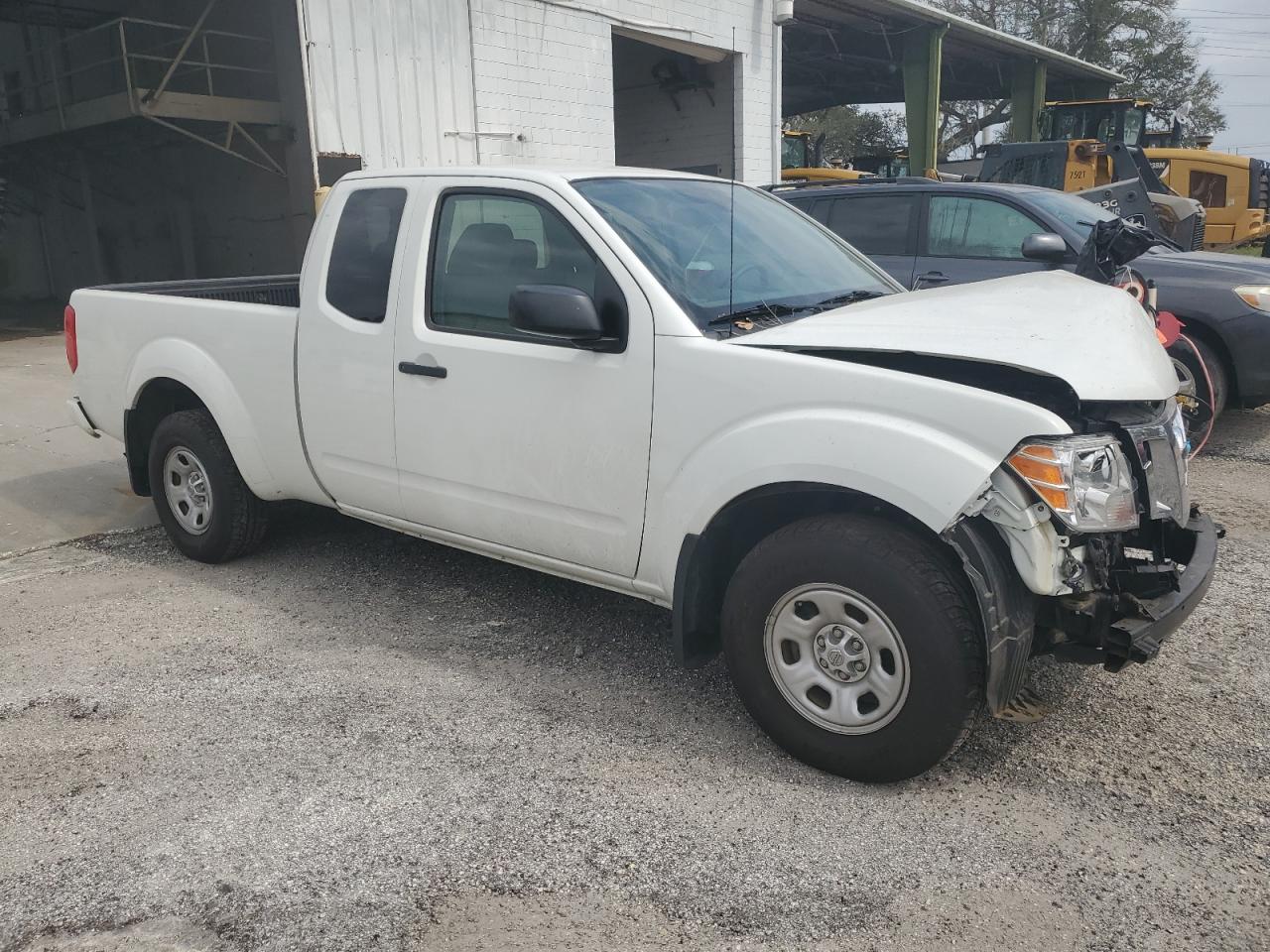 2017 Nissan Navara (Frontier) - Image 4