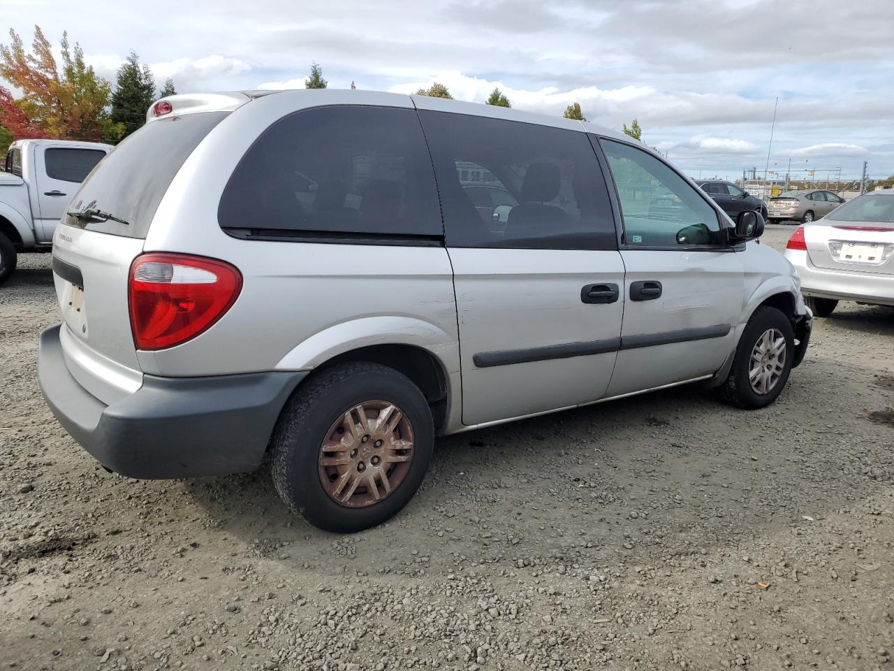 2005 Dodge Caravan - Image 3