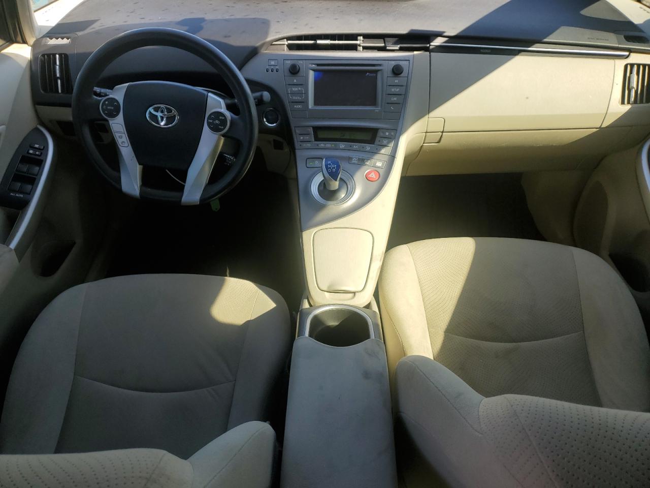 JTDKN3DU3F1877075 2015 Toyota Prius