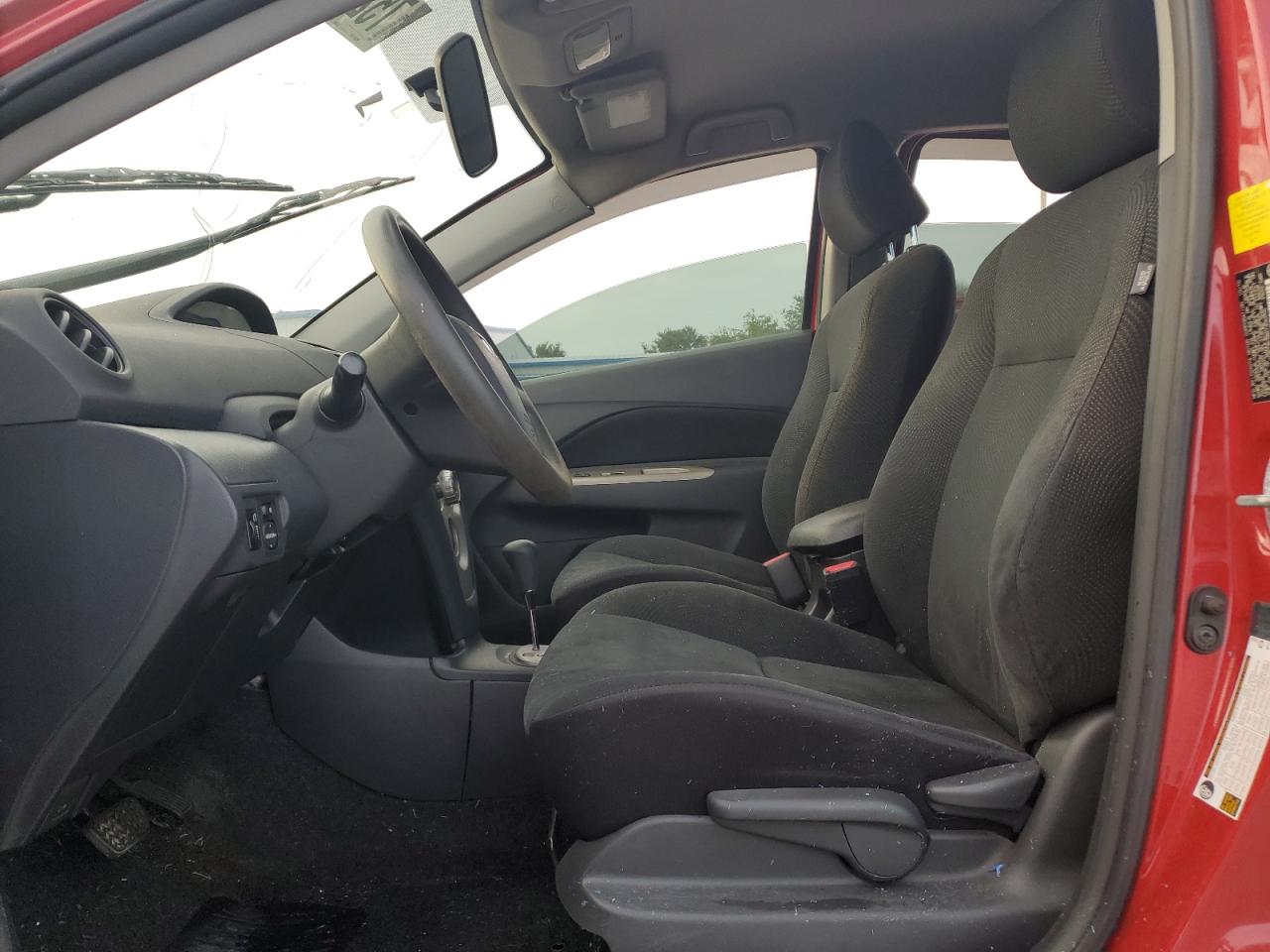 2011 Toyota Yaris - Image 7