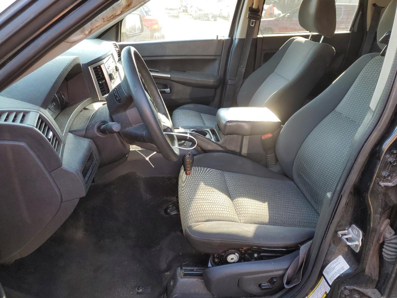 2010 Jeep Grand Cherokee - Image 7