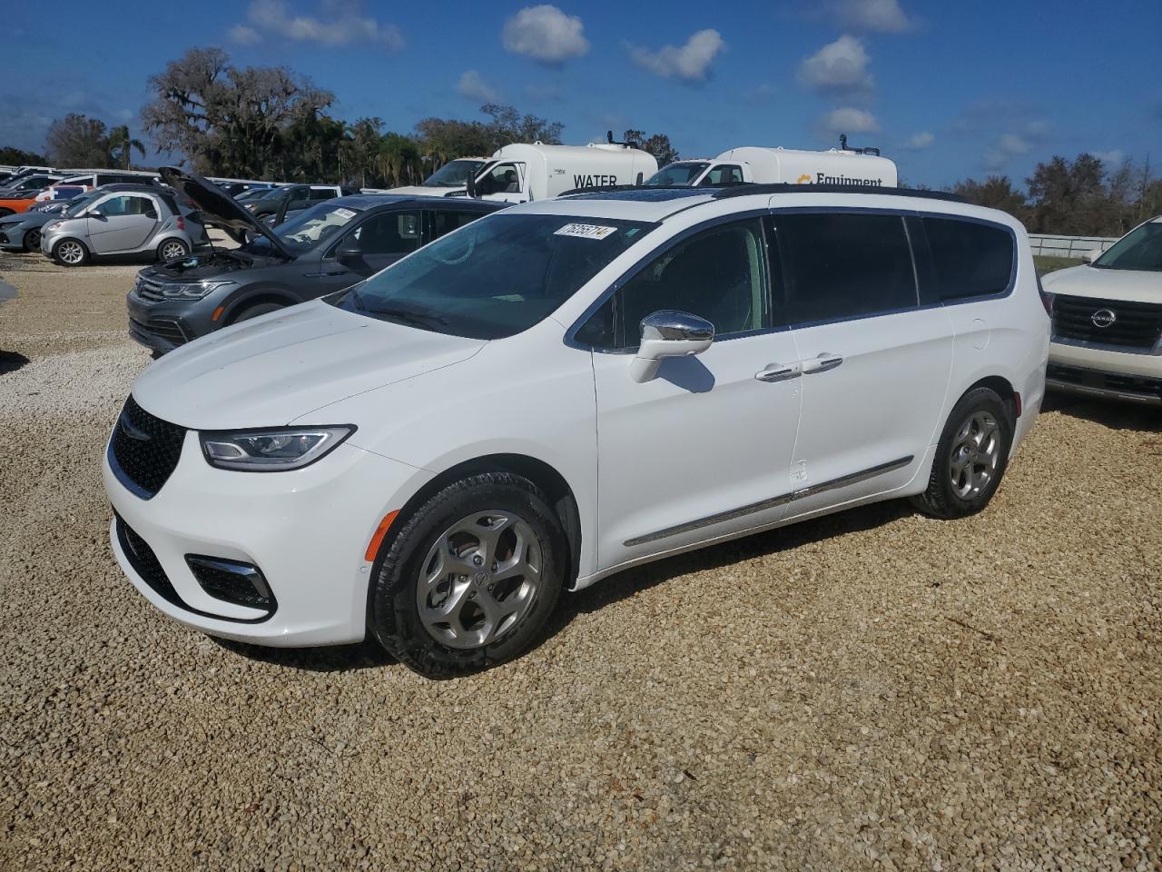 2022 Chrysler Pacifica - Image 1
