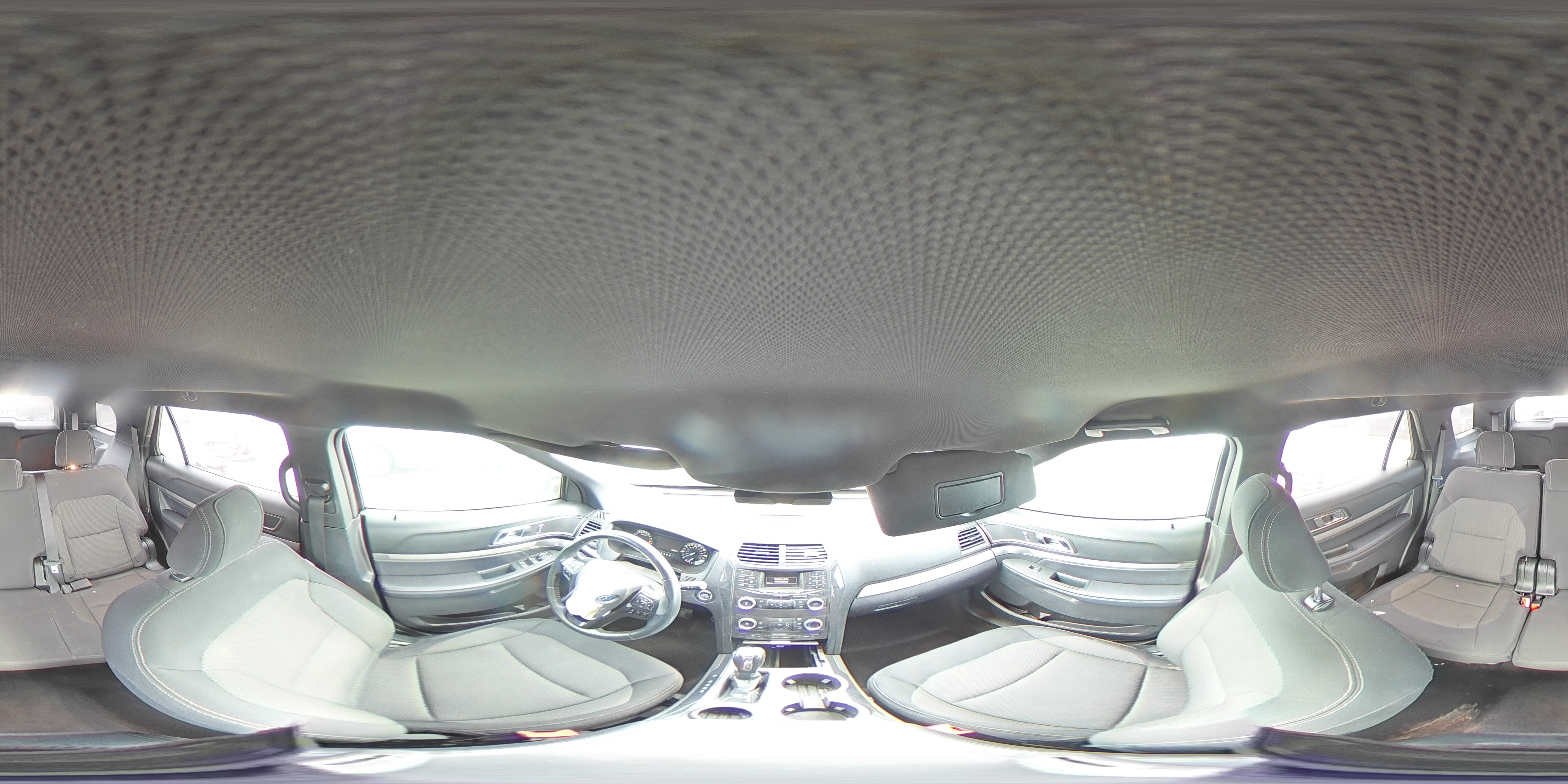 2018 Ford Explorer - Image 15