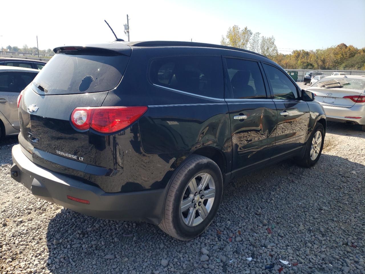 2012 Chevrolet Traverse - Image 3