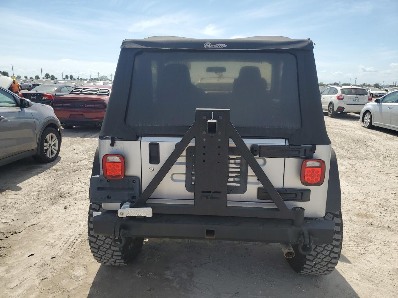 2005 Jeep Wrangler / Tj Rubicon VIN: 1J4FA69S65P339238 Lot: 74138394