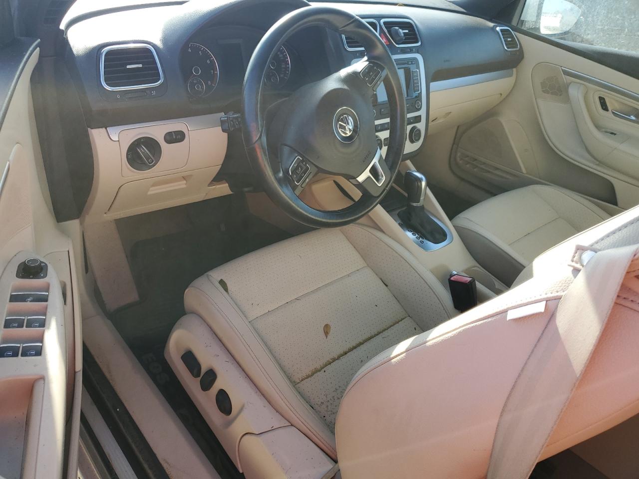 WVWBW8AH6GV001113 2016 Volkswagen Eos Komfort