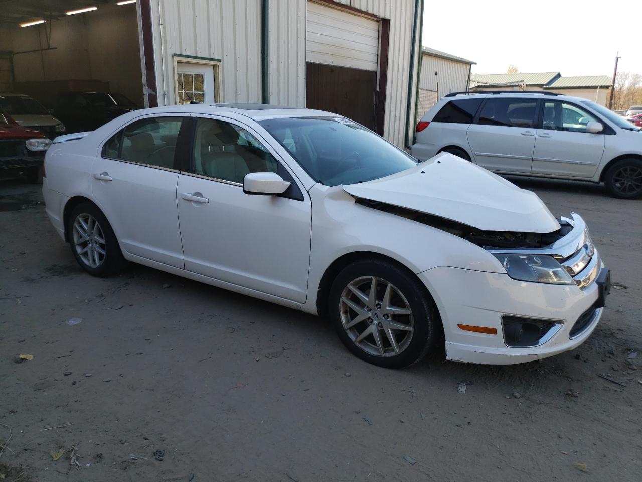 2010 Ford Fusion - Image 4