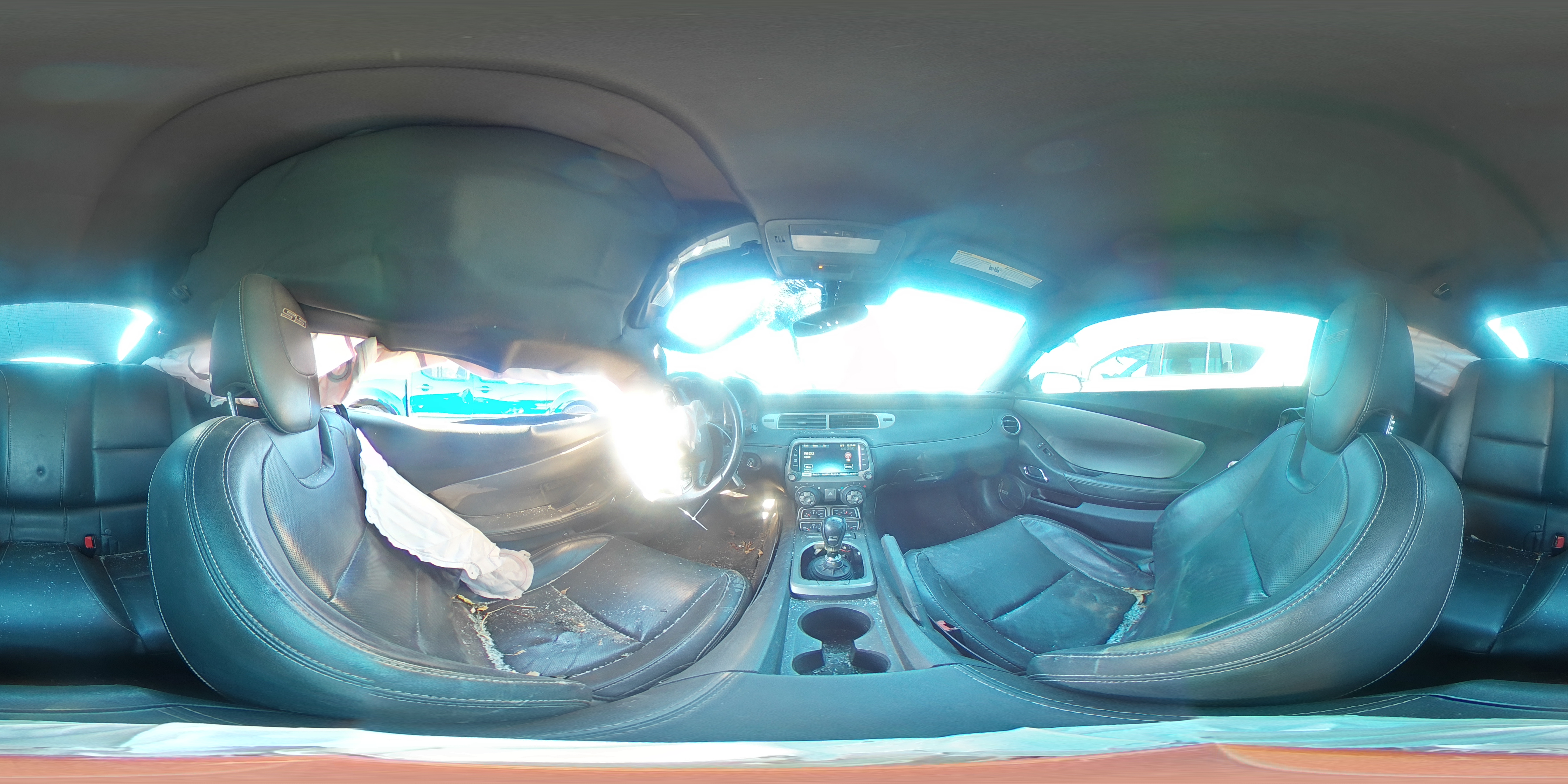 2015 Chevrolet Camaro - Image 13